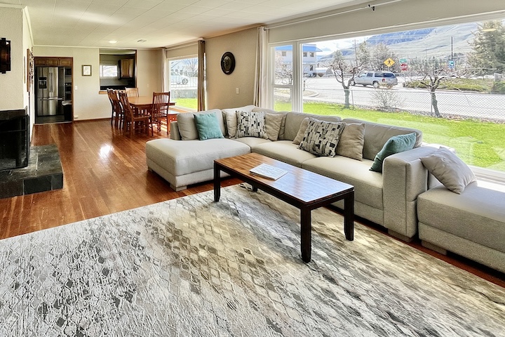 Special Property March 29 - April 3, 2026 - 50% OFF Spring Getaway at Riverwalk 1