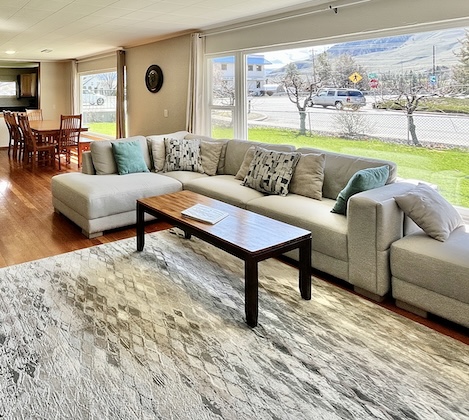 Downtown Chelan callout